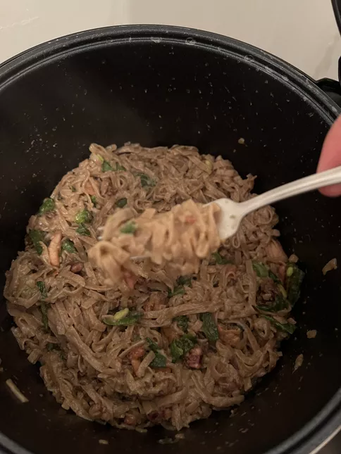 Паста с морепродуктами в мультиварке